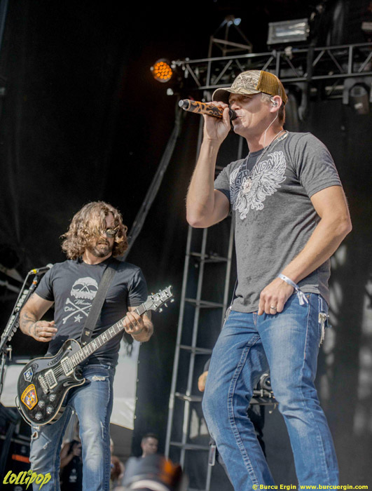 3 Doors Down - Louder Than Life Festival Louisville, KY October 2015 | Photos by Burcu Ergin