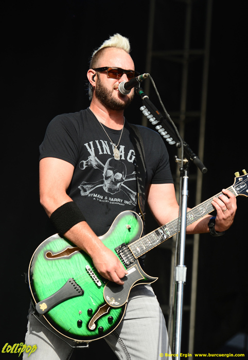 3 Doors Down - Louder Than Life Festival Louisville, KY October 2015 | Photos by Burcu Ergin