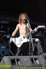Airbourne - Rockstar Mayhem Festival Tinley Park, IL August 2008 | Photos by Adam Bielawski
