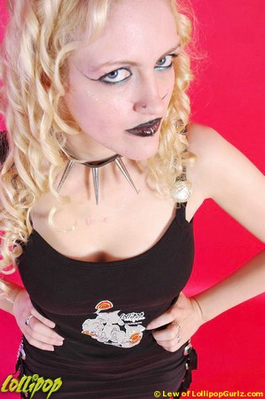 Airika | Squirrely Girl | Photos by Lew Vividere