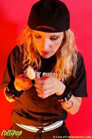 Alexa | Merch Girl | Photos by Lew Vividere