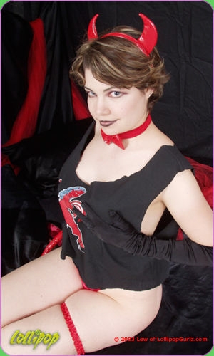 Alexandra | SheDevil | Photos by Lew Vividere