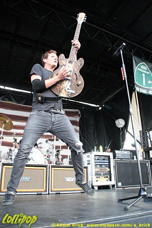 Angels and Airwaves - Warped Tour Milwaukee, WI July 2008 | Photos by Alison Krick