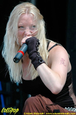 Arch Enemy - Ozzfest Chicago, IL July 2005 | Photos by Adam Bielawski