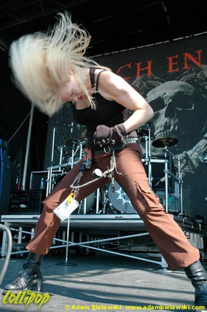 Arch Enemy - Ozzfest Chicago, IL July 2005 | Photos by Adam Bielawski
