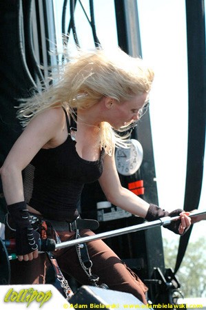 Arch Enemy - Ozzfest Chicago, IL July 2005 | Photos by Adam Bielawski