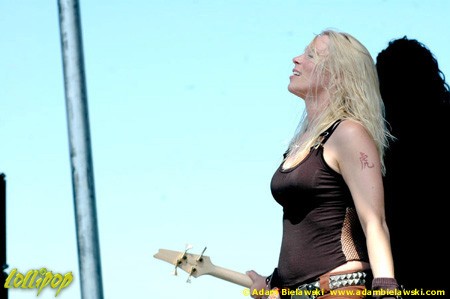 Arch Enemy - Ozzfest Chicago, IL July 2005 | Photos by Adam Bielawski
