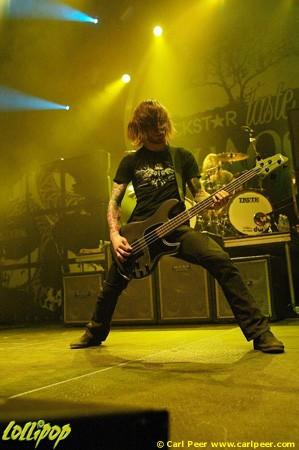 As I Lay Dying - Taste of Chaos Lowell, MA March 2006 | Photos by Carl Peer