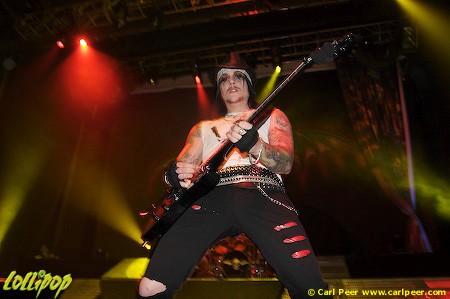 Avenged Sevenfold - Dunkin Donuts Center Providence, RI April 2006 | Photos by Carl Peer
