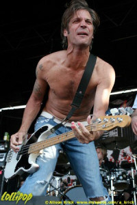 Bad Religion - Warped Tour Milwaukee, WI July 2007 | Photos by Alison Krick