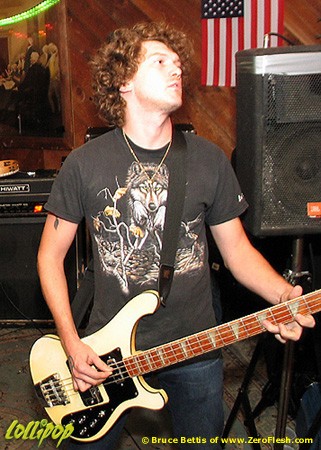 Bad Wizard - O'Brien's Pub Allston, MA August 2004 | Photos by Bruce Bettis