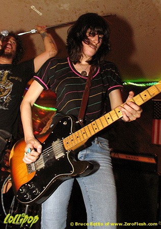 Bad Wizard - O'Brien's Pub Allston, MA August 2004 | Photos by Bruce Bettis