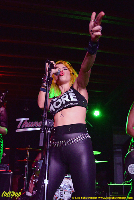 Barb Wire Dolls - Thunder Road Boston, MA November 2017 | Photos by Lisa Schuchmann
