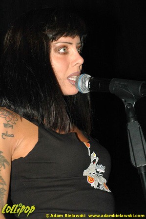 Bif Naked - Durty Nellies Palatine, IL November 2005 | Photos by Adam Bielawski