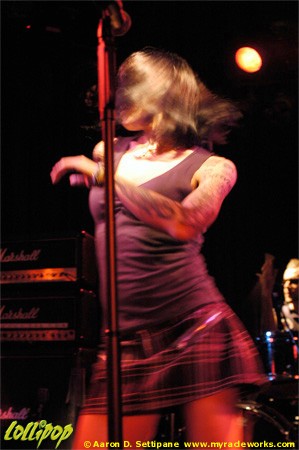 Bif Naked - The Viper Room, West Hollywood, CA November 2005 | Photos by Aaron D. Settipane