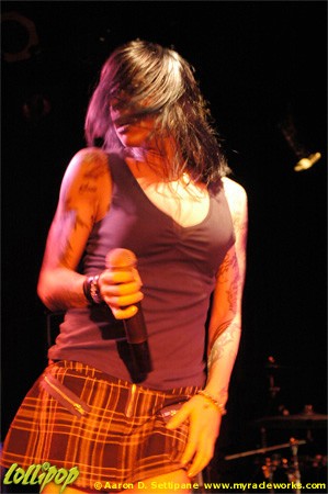 Bif Naked - The Viper Room, West Hollywood, CA November 2005 | Photos by Aaron D. Settipane
