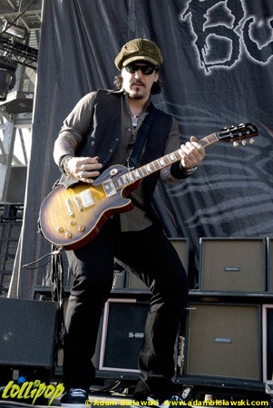 Buckcherry - Rock on the Range Columbus, OH May 2009 | Photos by Adam Bielawski