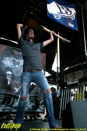 Chiodos - Warped Tour Milwaukee, WI July 2007 | Photos by Alison Krick