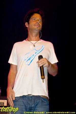 Chris Cornell - Congress Theater Chicago, IL July 2007 | Photos by Adam Bielawski