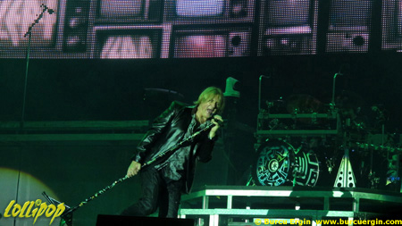 Def Leppard - Hellfest Clisson, France June 2013 | Photos by Burcu Ergin