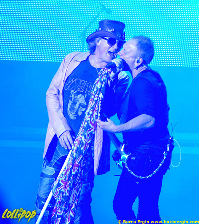 Def Leppard - Hellfest Clisson, France June 2013 | Photos by Burcu Ergin