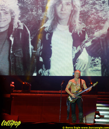 Def Leppard - Hellfest Clisson, France June 2013 | Photos by Burcu Ergin