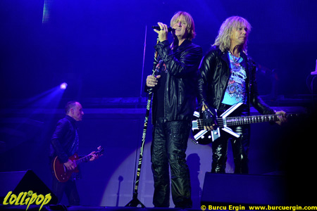 Def Leppard - Hellfest Clisson, France June 2013 | Photos by Burcu Ergin