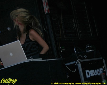 Deuce - Rockstar Uproar Fest Mansfield, MA August 2012 | Photos by Nikky Photography