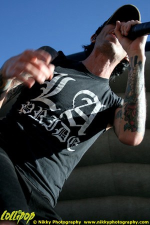Deuce - Rockstar Uproar Fest Mansfield, MA August 2012 | Photos by Nikky Photography