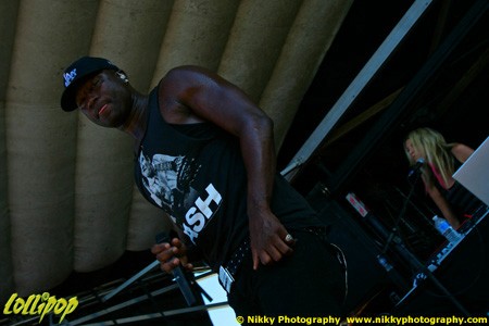 Deuce - Rockstar Uproar Fest Mansfield, MA August 2012 | Photos by Nikky Photography