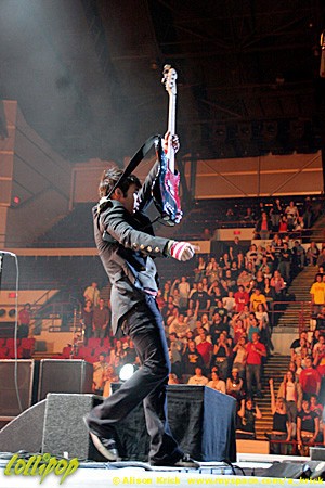 Fall Out Boy - U.S. Cellular Arena Milwaukee, WI April 2006 | Photos by Alison Krick