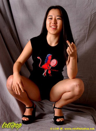 Found some shots of Stella not used in her Model Gallery.