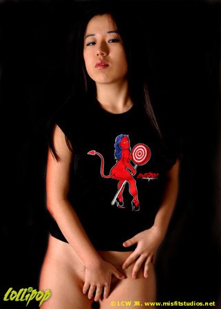 Found some shots of Stella not used in her Model Gallery.