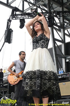 Flyleaf - Rock on the Range Columbus, OH May 2009 | Photos by Chris Casella