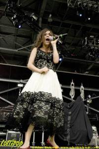 Flyleaf - Rock on the Range2 Columbus, OH May 2009 | Photos by Adam Bielawski