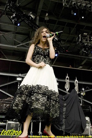 Flyleaf - Rock on the Range2 Columbus, OH May 2009 | Photos by Adam Bielawski