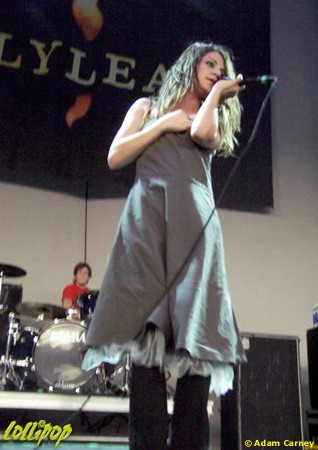 Flyleaf - Tweeter Center Mansfield, MA September 2006 | Photos by Adam Carney