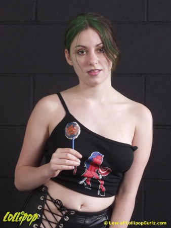 Genevieve Lee | Love Your LolliMerch | Photos by Lew Vividere