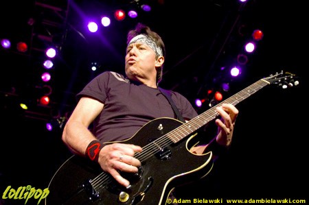 George Thorogood - House of Blues Chicago, IL July 2006 | Photos by Adam Bielawski