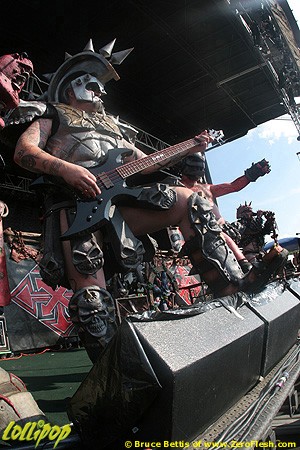 Gwar - Sounds of The Underground Mansfield, MA July 2006 | Photos by Bruce Bettis