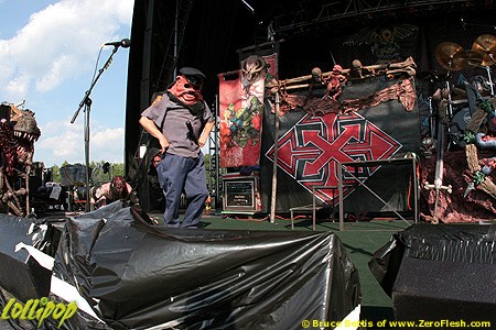 Gwar - Sounds of The Underground Mansfield, MA July 2006 | Photos by Bruce Bettis