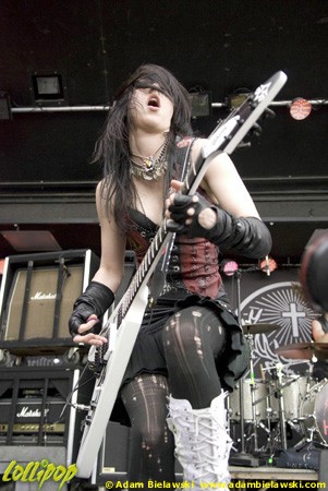 Halestorm - Rock on the Range Columbus, OH May 2009 | Photos by Adam Bielawski