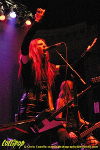 Hanzel und Gretyl - Newport Music Hall Columbus, OH December 2004 | Photos by Chris Casella