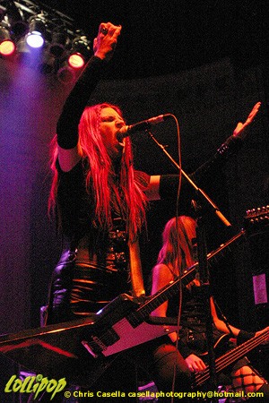Hanzel und Gretyl - Newport Music Hall Columbus, OH December 2004 | Photos by Chris Casella