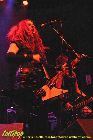 Hanzel und Gretyl - Newport Music Hall Columbus, OH December 2004 | Photos by Chris Casella