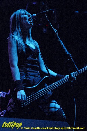 Hanzel und Gretyl - Newport Music Hall Columbus, OH December 2004 | Photos by Chris Casella