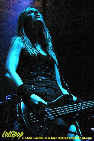 Hanzel und Gretyl - Newport Music Hall Columbus, OH December 2004 | Photos by Chris Casella