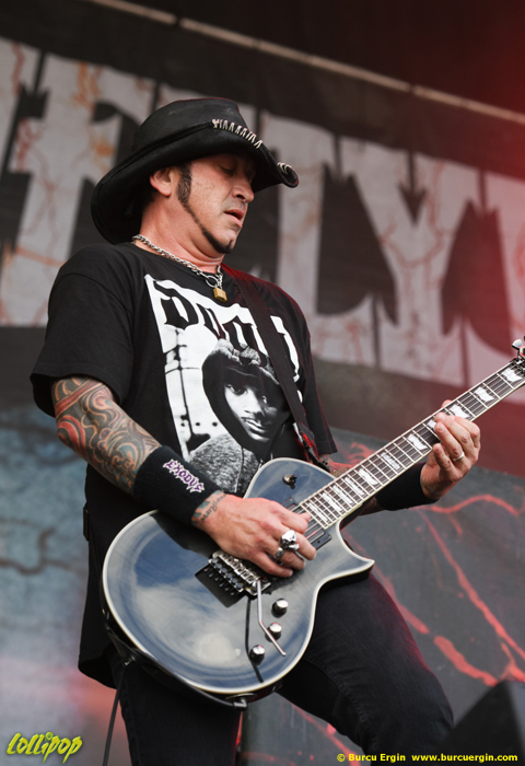 Hellyeah - Louder Than Life Festival Louisville, KY October 2016 | Photos by Burcu Ergin