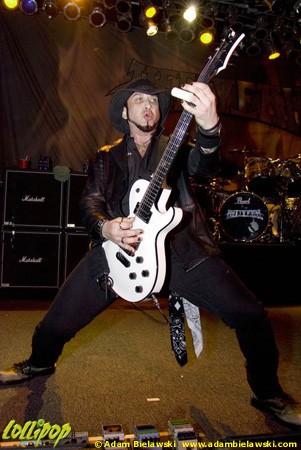 HellYeah - Pearl Room Mokena, IL February 2008 | Photos by Adam Bielawski