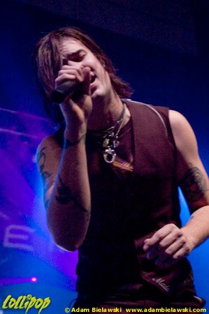 Hinder - Congress Theatre Chicago, IL January 2007 | Photos by Adam Bielawski